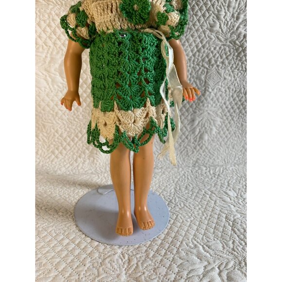 Vintage Shirley Temple Doll with Green & Ivory hand crocheted dress - Picture 3 of 11